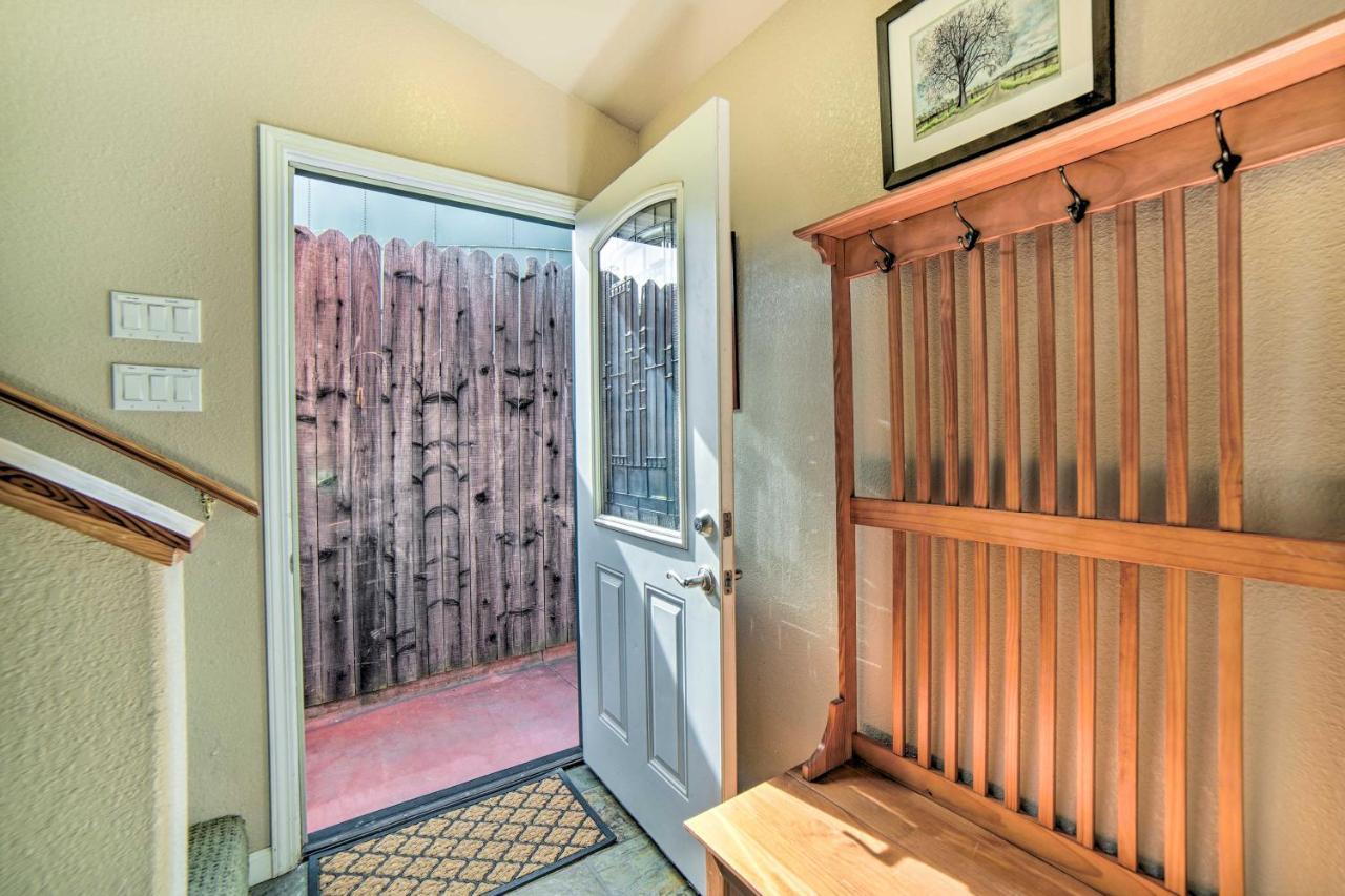 Hilltop Loft Ukiah Vacation Rental! Exterior photo