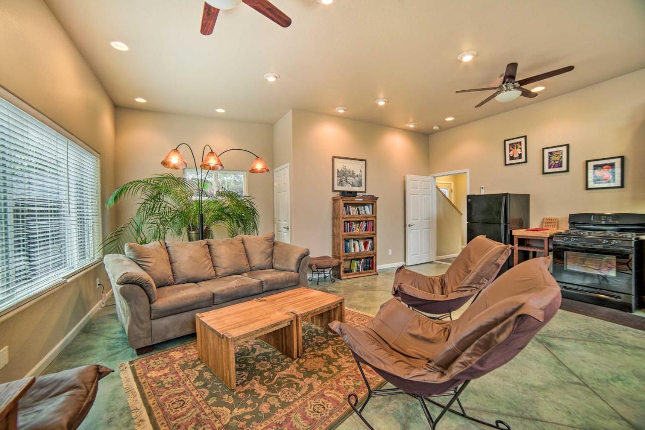 Hilltop Loft Ukiah Vacation Rental! Exterior photo