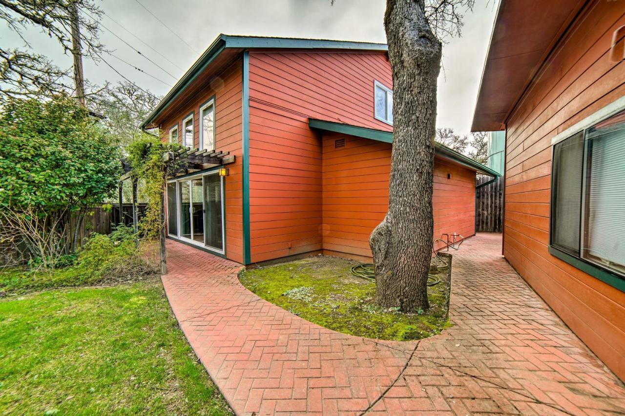 Hilltop Loft Ukiah Vacation Rental! Exterior photo