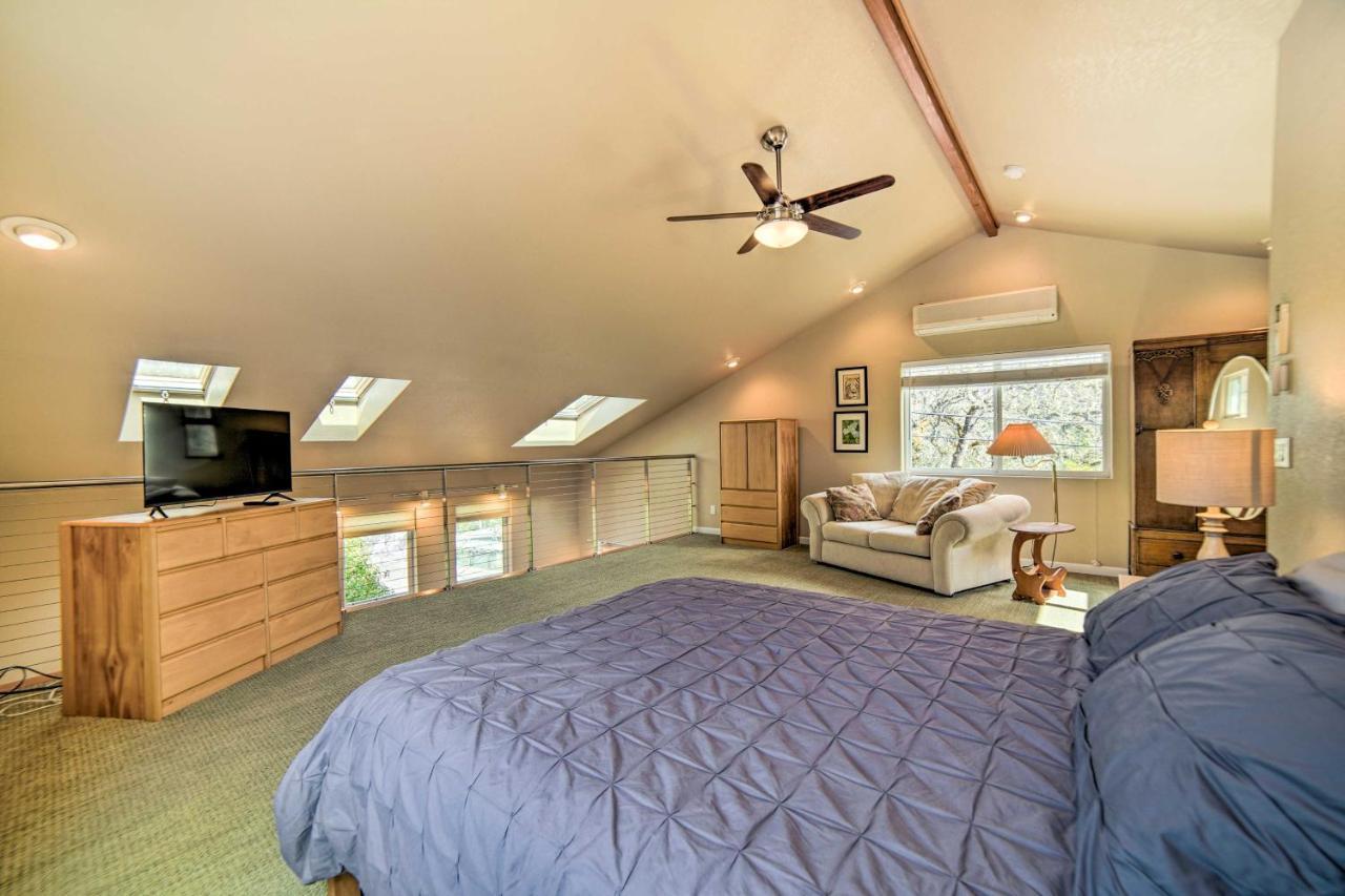 Hilltop Loft Ukiah Vacation Rental! Exterior photo