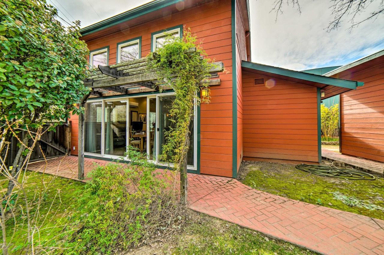 Hilltop Loft Ukiah Vacation Rental! Exterior photo